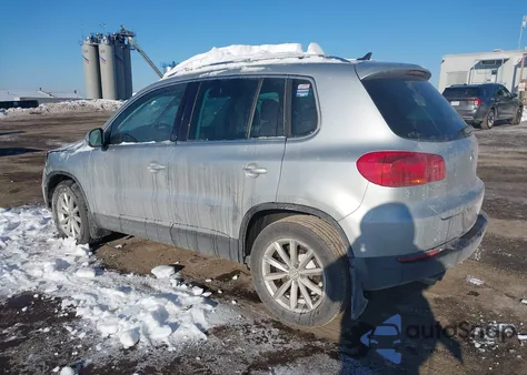 2017 Volkswagen Tiguan 2.0T Wolfsburg Edition из США, поврежденный, VIN WVGSV7AX3HW509034